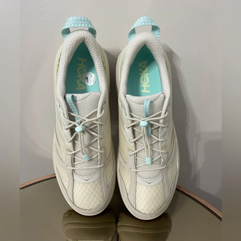 Hoka Bondi B3‎ Oat Milk Sneakers Men's 13 Women's 14 NWOB